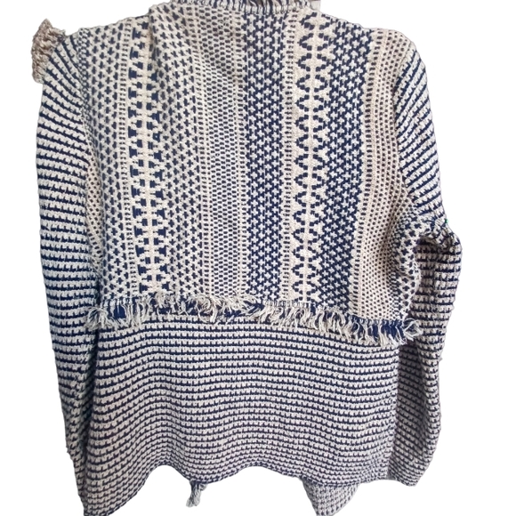 Chicos tan/ navy wovrn draped open front cardigan with fringe detail sz 1 - Picture 7 of 7